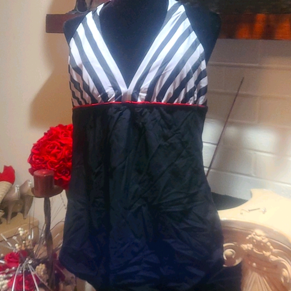 Ladies one piece swimsuit